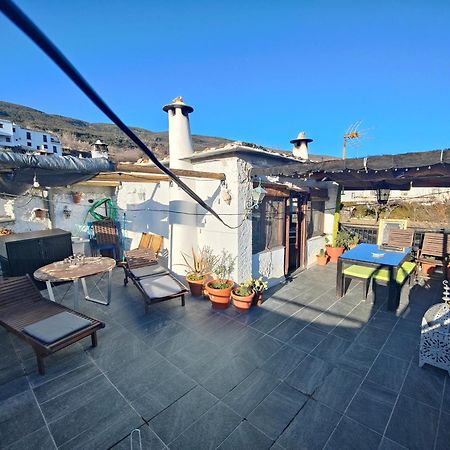 La Casa Rural De Paco Y Ana Pitres Luaran gambar