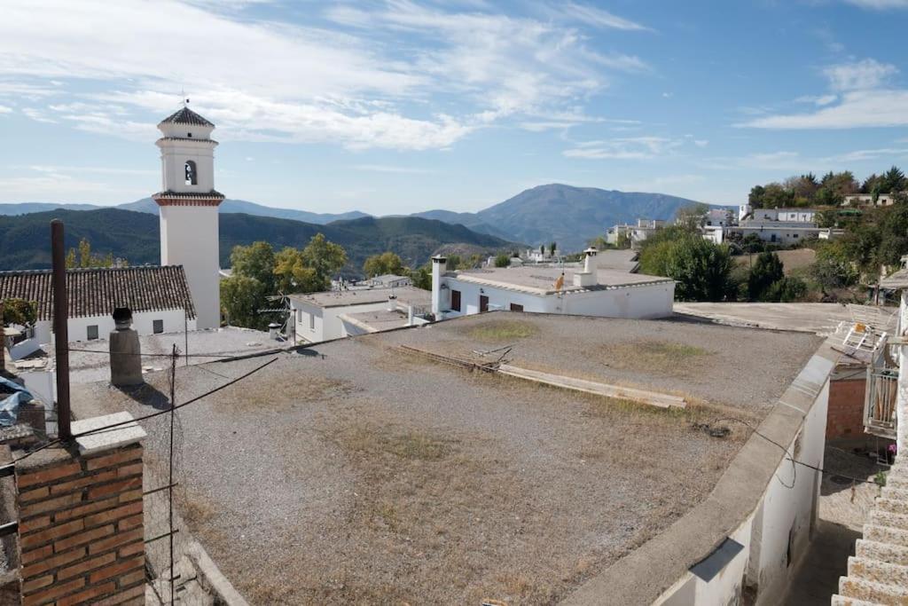 La Casa Rural De Paco Y Ana Pitres Luaran gambar